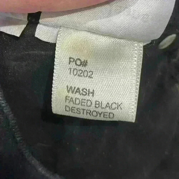 Reformation Black “high and‎ skinny” Jean in faded black destroyed Size 27 - Picture 10 of 16